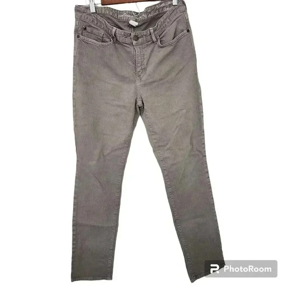 Eddie Bauer Denim - P5013 Eddie Bauer slightly curvy straight size waist 32/10